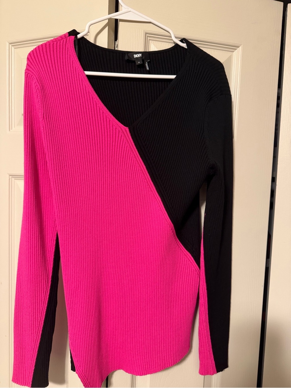 DKNY Hot Pink and Black Asymmetric Ribbed V-Neck Sweater